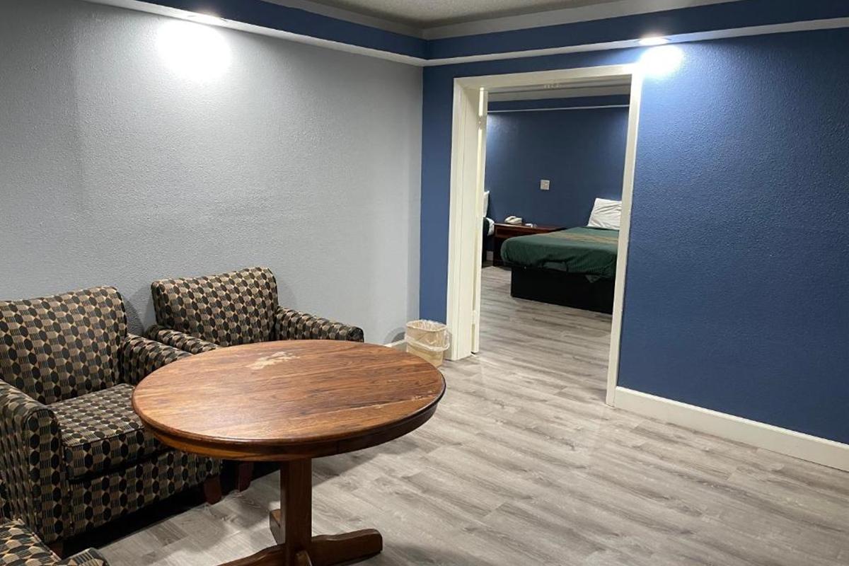 Americas Best Value Inn & Suites Horn Lake Exterior photo