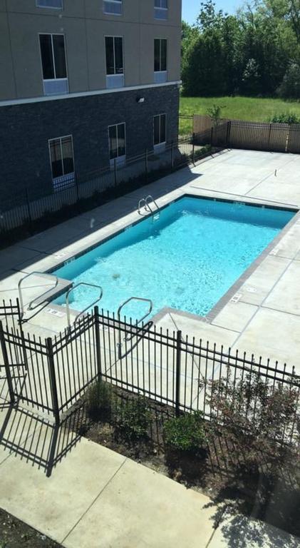 Americas Best Value Inn & Suites Horn Lake Exterior photo