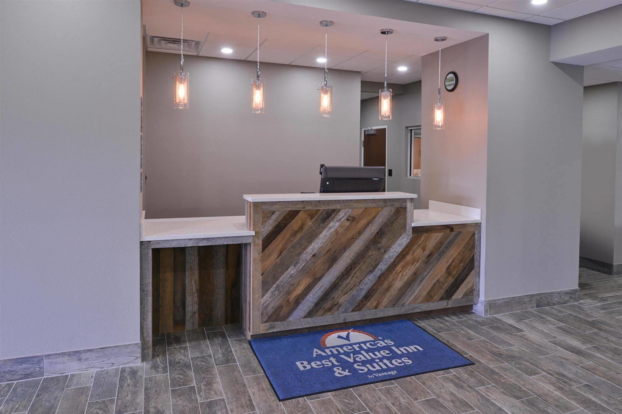 Americas Best Value Inn & Suites Horn Lake Exterior photo
