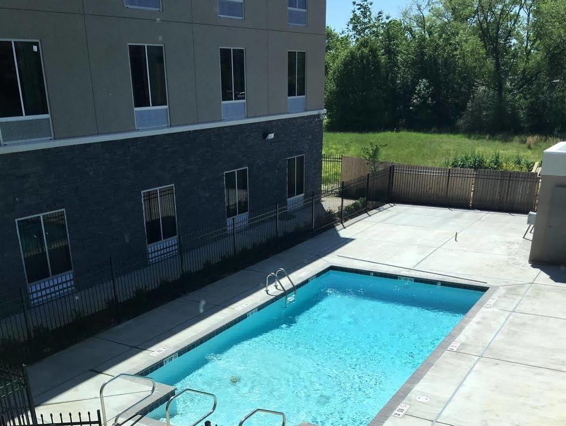 Americas Best Value Inn & Suites Horn Lake Exterior photo